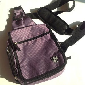 Heys Travelmate V3 Crossbody Expandable Travel Bag